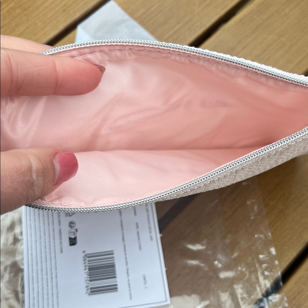 Kylie Cosmetics Pink Makeup Pouch - Picture 5 of 9